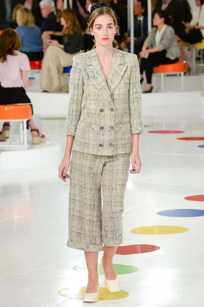Look 55